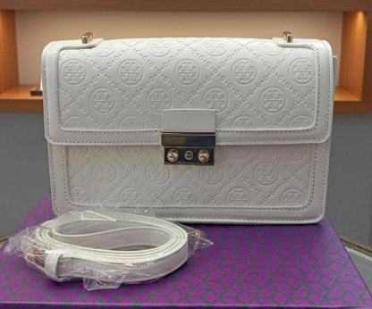 Tory Burch
Good quality 

with box 
🎁🎁🎁

80 dhs❤️

Zain186
♥️♥️♥️