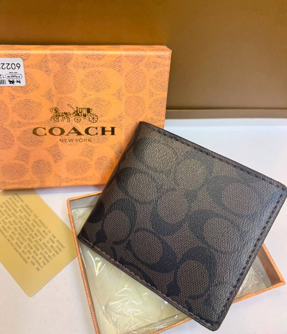 Wallets
With box 
35 dhs🇦🇪🇦🇪

Zain93
♥️♥️♥️