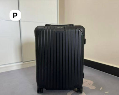Rimowa Essential 
Travel Bags
master quality 
450 dhs✅

Zain295
♥️♥️♥️