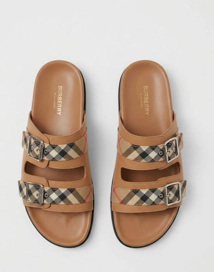 Slippers
Size 40 TO 45 
120 dhs✅

Zain183
♥️♥️♥️