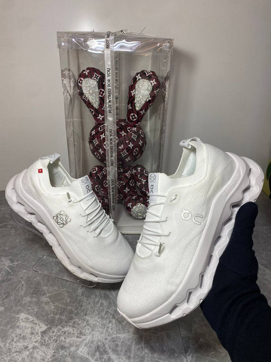Loewe x On Cloudtilt sneakers ’All White’🤍
36-45 AVAILABLE🤩
180 dhs✅

Zain242
♥️♥️♥️