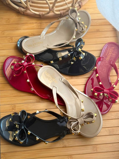 Valentino
AA Quality
𝗦𝗶𝘇𝗲 𝟯𝟲 𝘁𝗼𝗼 𝟰𝟭 
450 dhs🇦🇪🇦🇪

Zain303
♥️♥️♥️