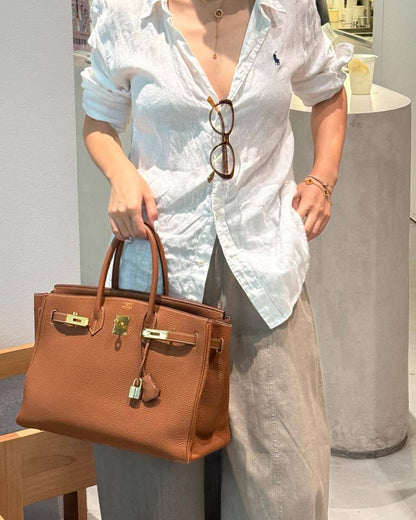 HERMES BIRKIN 
35CM 
GOOD QUALITY 
120 dhs✅

Zain295
♥️♥️♥️