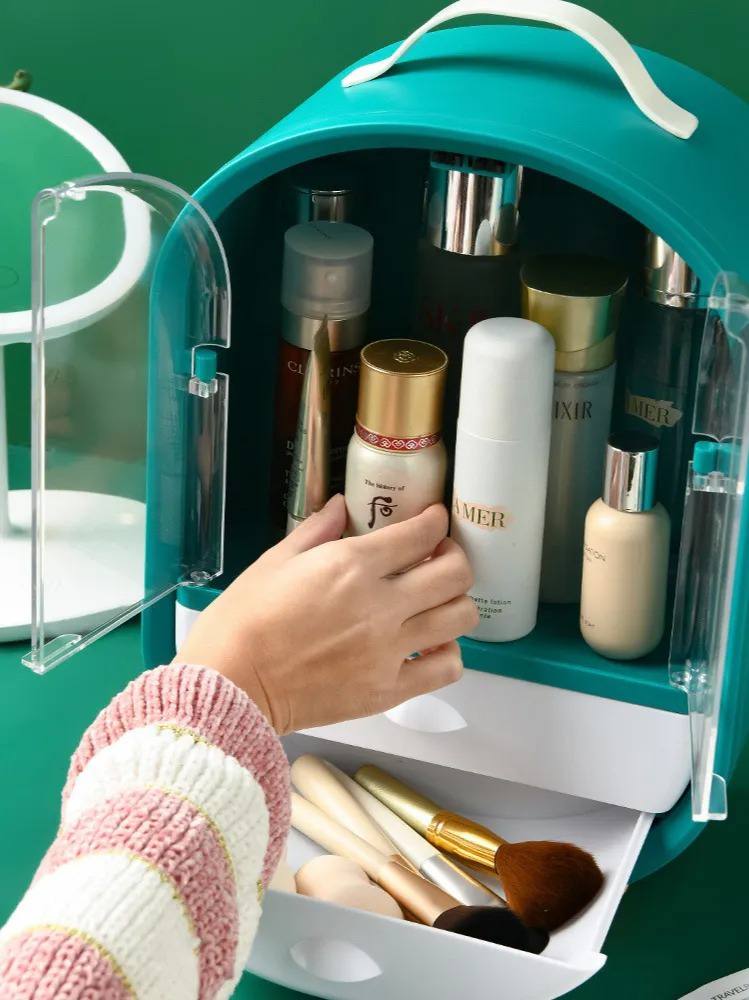 Cosmetics Tool Box
90 dhs✅

ZainN
♥️♥️♥️