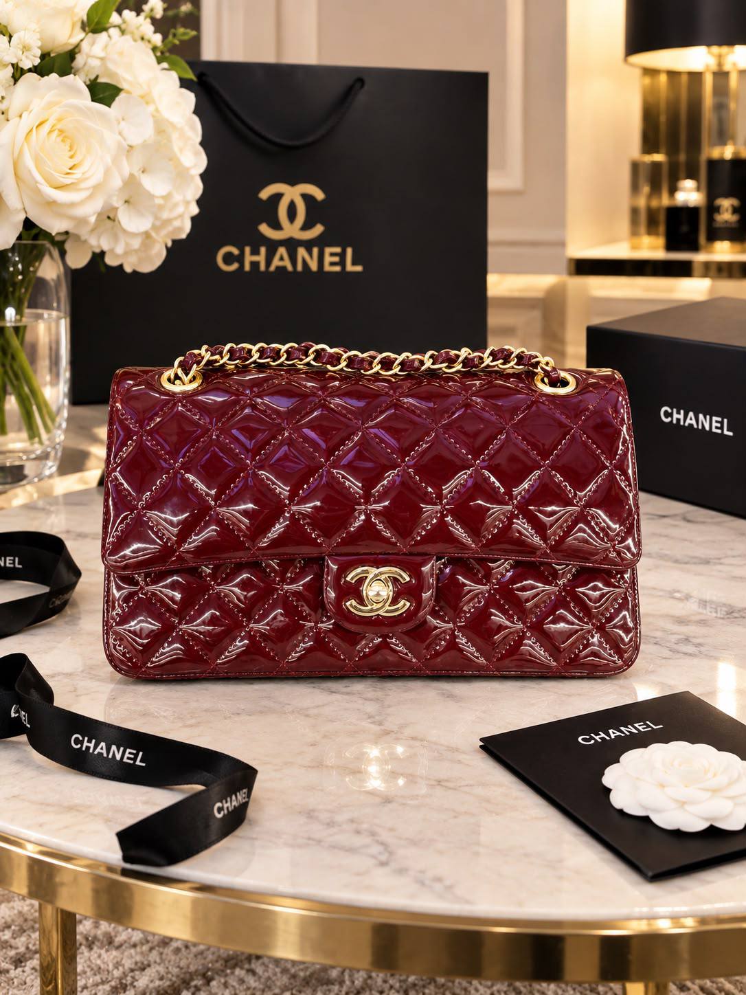 Chanel Bag 

 25Cm 
With Box
Shinny Leather
230 dhs🇦🇪🇦🇪

Zain131
♥️♥️♥️