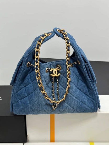 Chanel 
SUPER MASTER QUALITY 
AVAILABLE 


For Price 👇 WhatsApp✅
0568585901 
0507557372
0552275751 Owner Zain 👌

Zain322
♥️♥️♥️