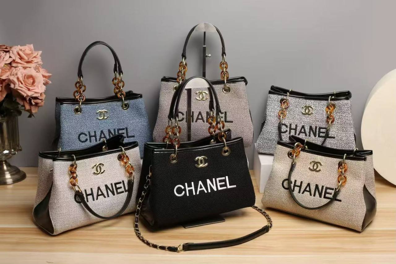 Chanel

high quality

110 dhs✅

Zain50
♥️♥️♥️