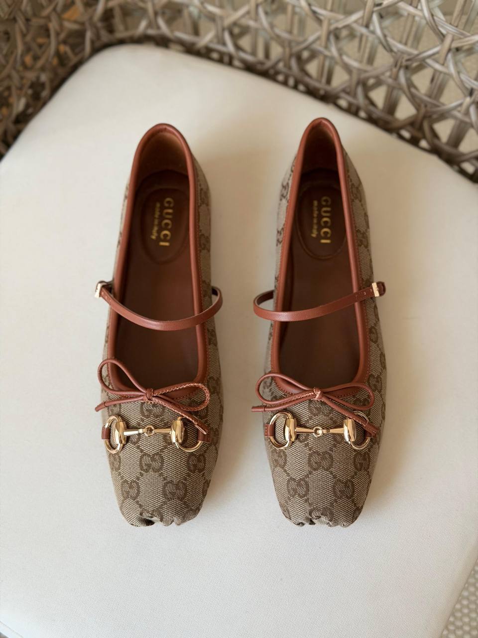 🩶✨ GUCCI ✨🩶
🤩 Available New Arrival 🤩
😍😍 Super Master Quality 😍😍
👠 Size: 36 to 41
💎 Premium Quality
450 dhs✅

Zain198
♥️♥️♥️