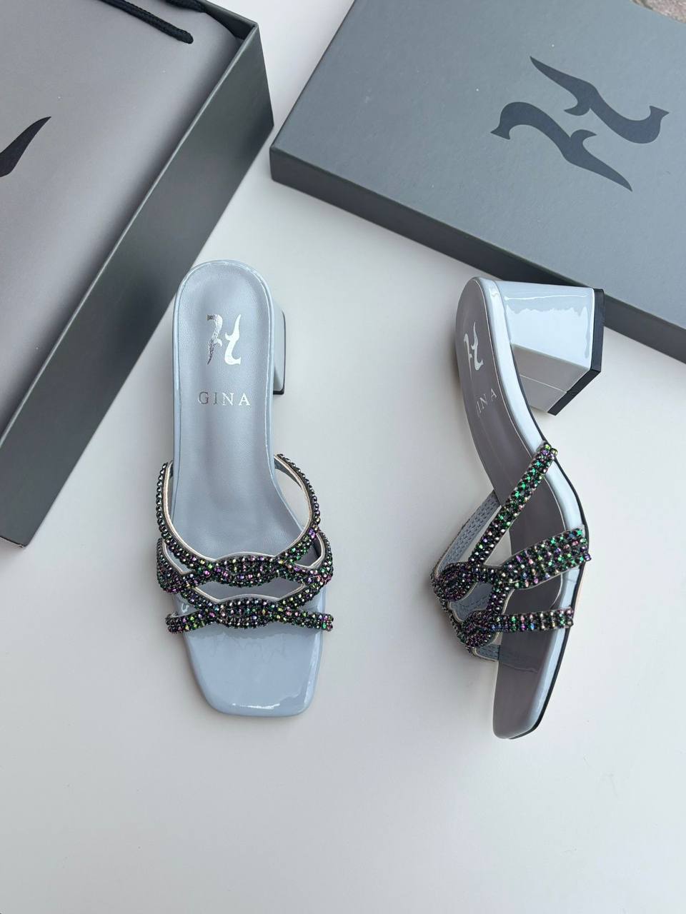 Gina 
120 dhs🇦🇪
Size 36-42

Zain55
♥️♥️♥️