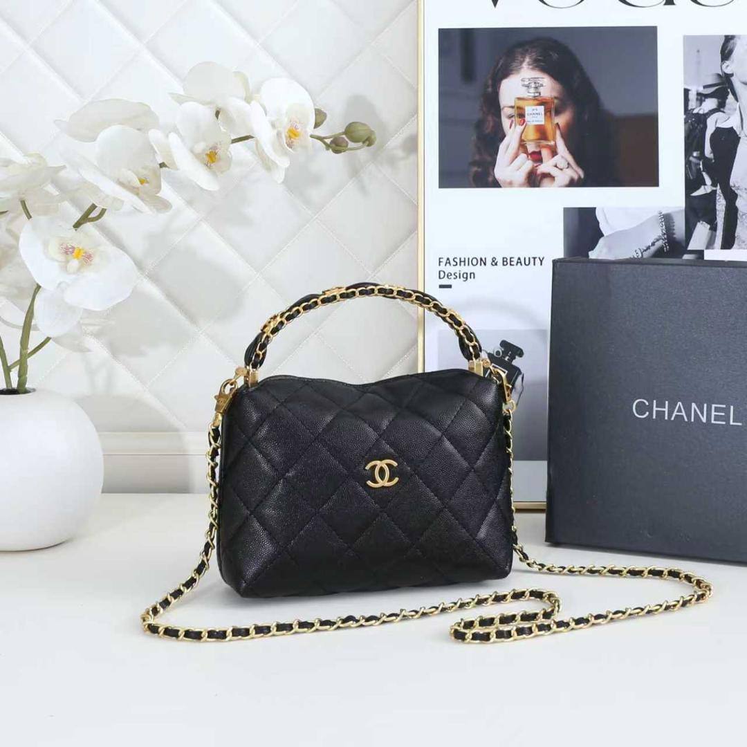 Chanel

100 dhs🇦🇪🇦🇪

Zain26
♥️♥️♥️