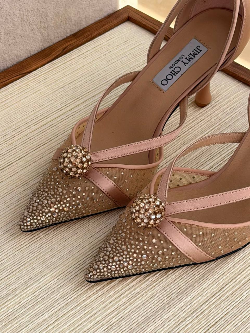 JIMMY CHOO 
QUALITY:SUPER MASTER 😍💥
450 dhs🇦🇪🇦🇪

Zain319
♥️♥️♥️