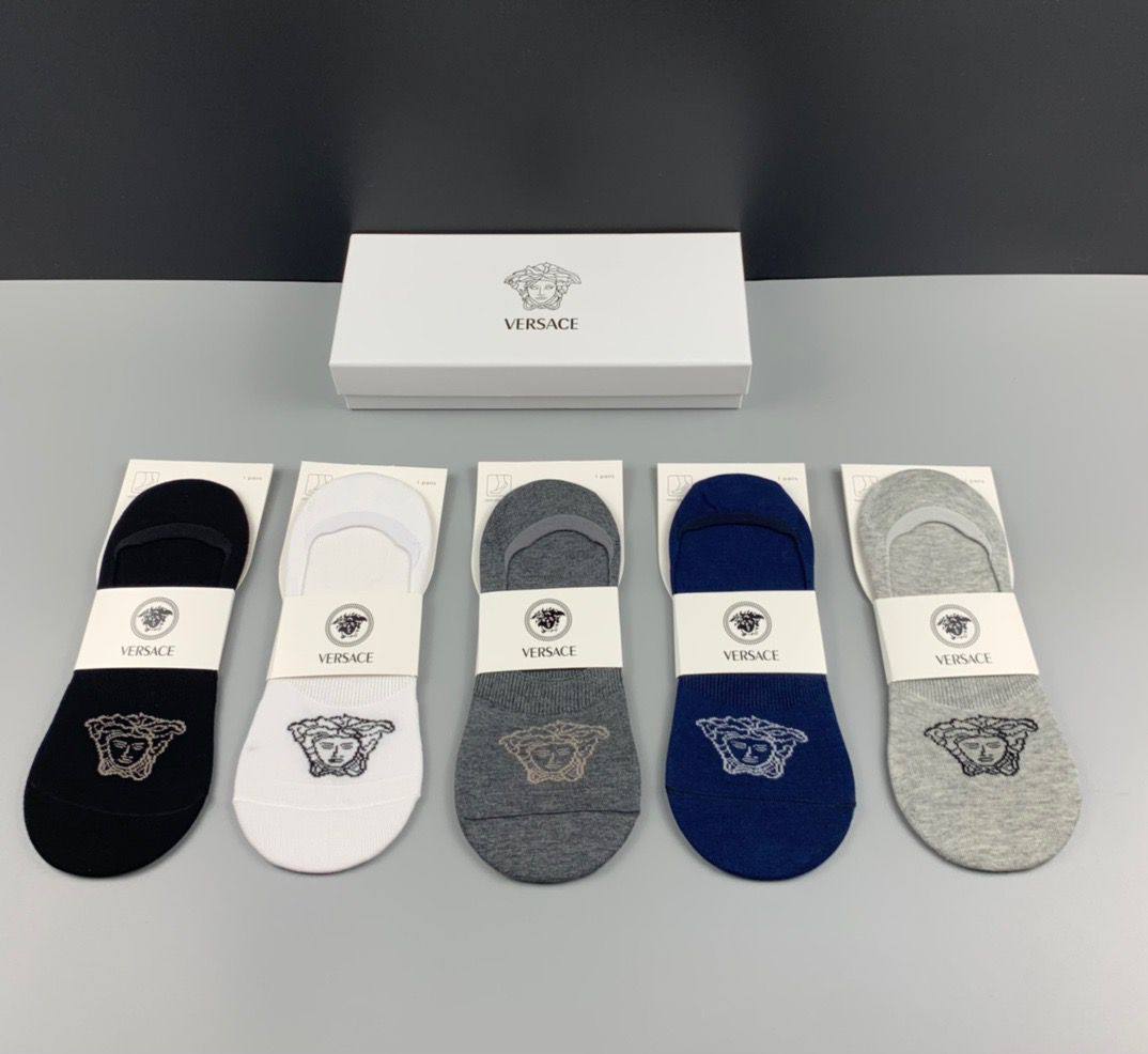 NEW CAME
SOCKS 
GOOD QUALITY 
35 dhs✅
(IN ONE BOX 5 PAIRS)

Zain40
♥️♥️♥️