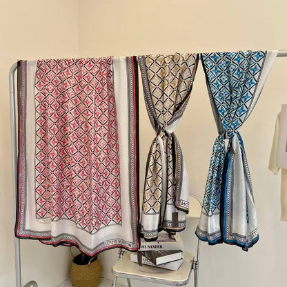 Silk scarf 
40 dhs🪙💕

Zain93
♥️♥️♥️