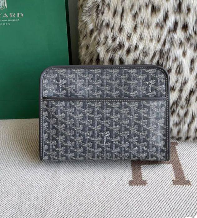 Goyard Men's Clutch 
Master Quality
170 dhs✅

Zain33
♥️♥️♥️