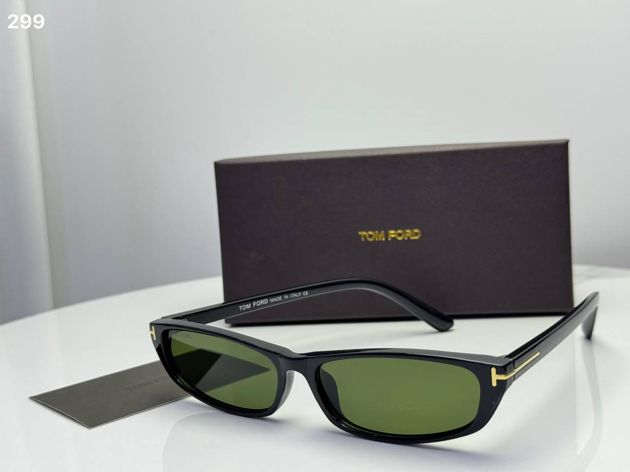 TomFord

55 DHS🇦🇪🇦🇪🇦🇪

Good quality 

Zain182
♥️♥️♥️