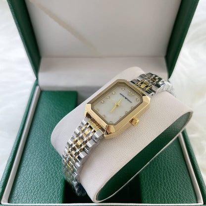 Ladies watch 
60 dhs🇦🇪

Zain45
♥️♥️♥️