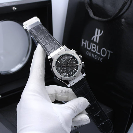 HUBLOT MEN
*STOP WATCH*
220 dhs✅

Zain304
♥️♥️♥️