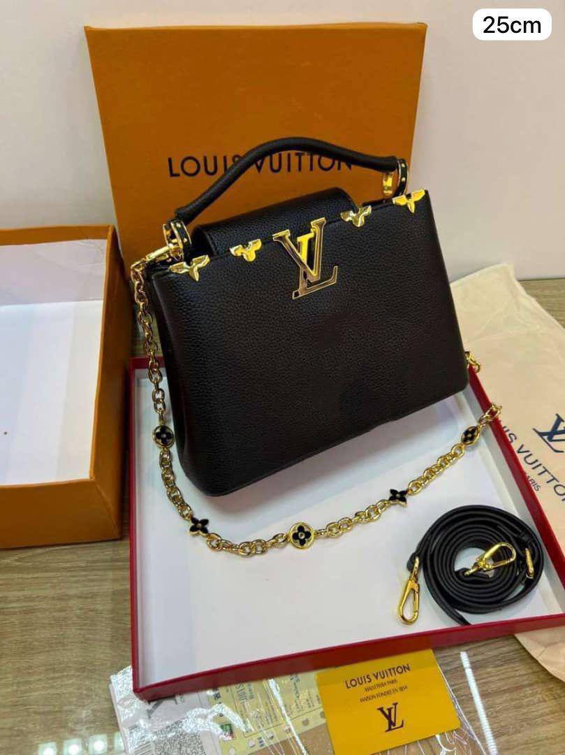 LV Capucenis 

1️⃣ First quality +🎁
Size : 25 * 18.5 cm

85 dhs🇦🇪🇦🇪

 with box🎁

Zain115
♥️♥️♥️