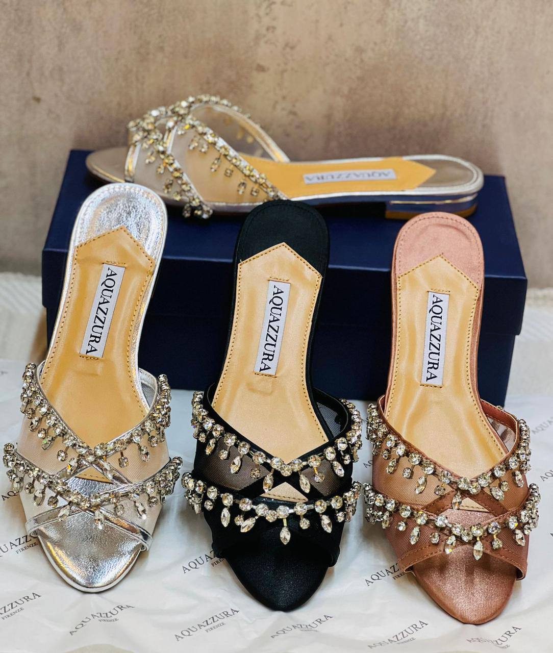AQUAZZURA  
SIZE 36-41 AVAILABLE 
150 dhs🪙🌨️
          GOOD QUALITY 😍

Zain88
♥️♥️♥️