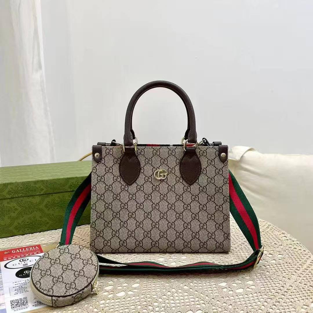 Gucci
95 dhs✅
size 25cm

Zain26
♥️♥️♥️