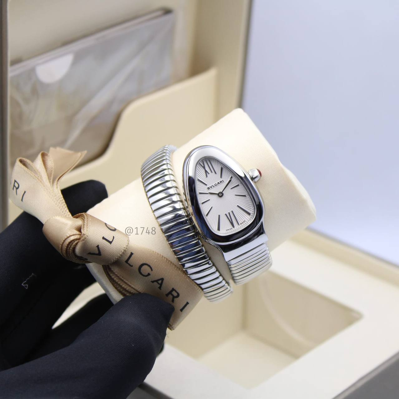 BVLGARI WOMEN BATTERY SNAKE

220 dhs🪙

Zain58
♥️♥️♥️