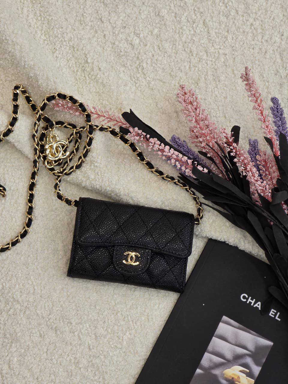 Chanel
40 dhs✅

Zain40
♥️♥️♥️