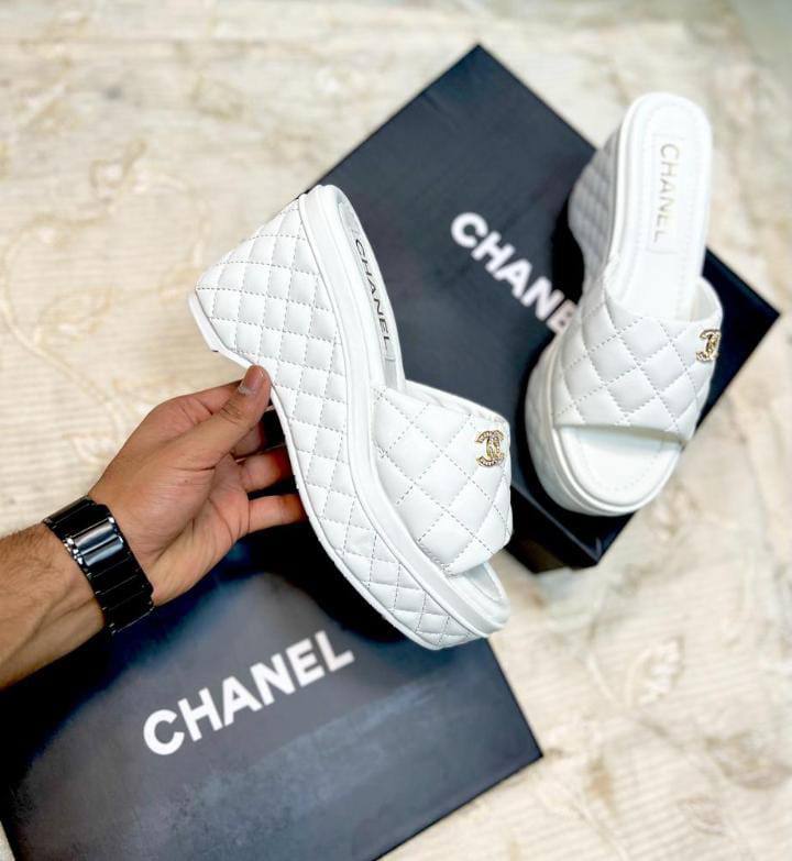 Chanel
Size 36-39
130 dhs🪙💕

Zain241
♥️♥️♥️