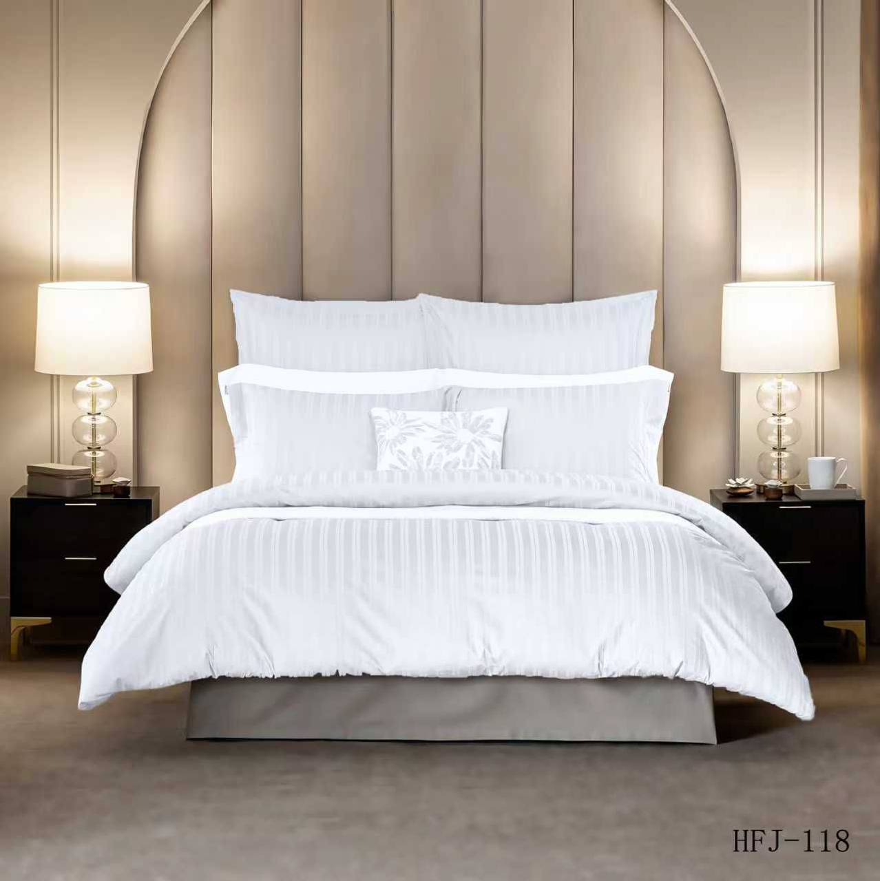 New collection 
Double line 
Cotton 
Hotels quality 
King size 👌👌cover set👌👌👌
1 cover 
1 bedsheets 
4 pillowcases 
110 dhs✅

Zain99
♥️♥️♥️