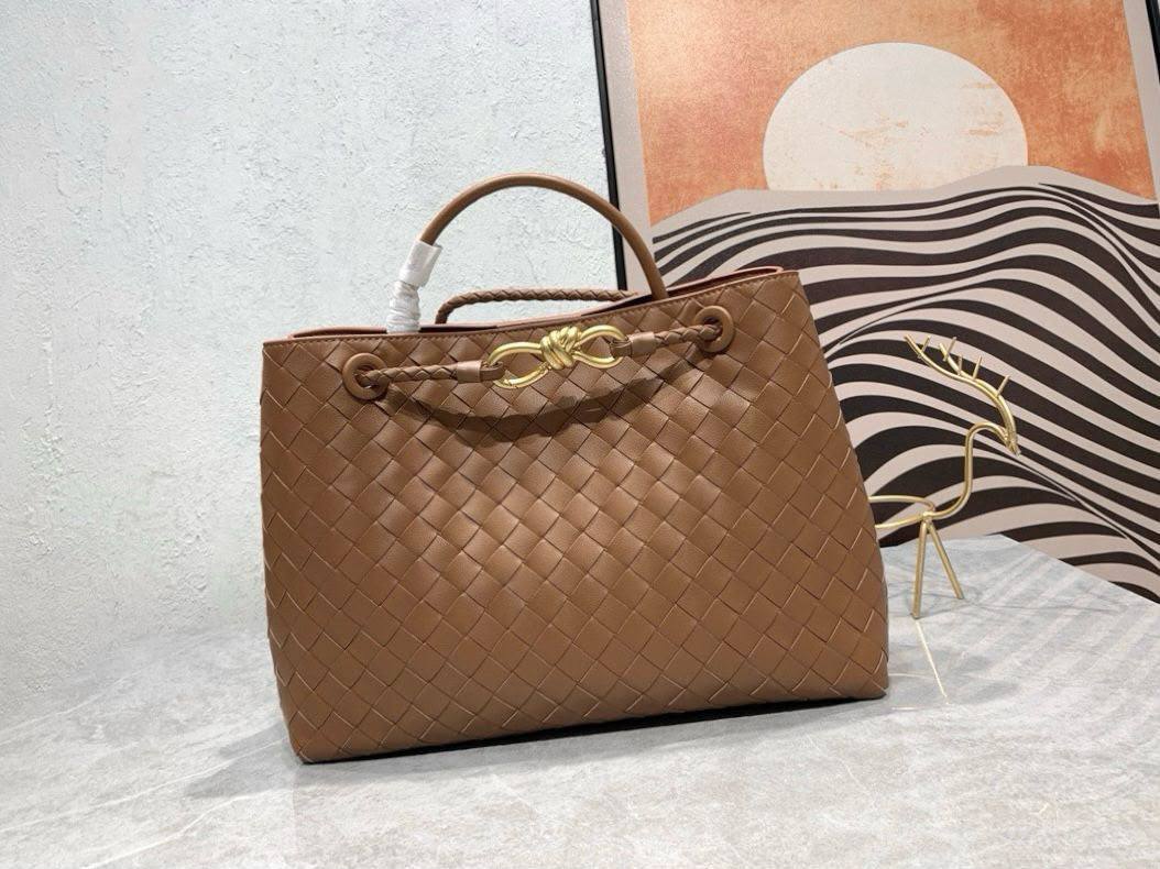 BOTTEGA

 COPY ONE 
RESTOCK 
155 dhs🇦🇪🇦🇪

Zain39
Zain295
Zain17
♥️♥️♥️