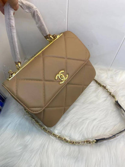 Chanel
105 dhs🪙🌨️
high quality  24cm

Zain26
♥️♥️♥️