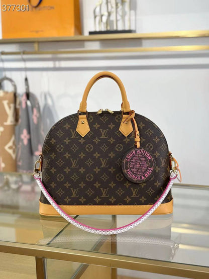 Lv

Super Master Bags
For Price 👇 WhatsApp✅
0568585901 
0507557372
0552275751 Owner Zain 👌

Zain307
♥️♥️♥️