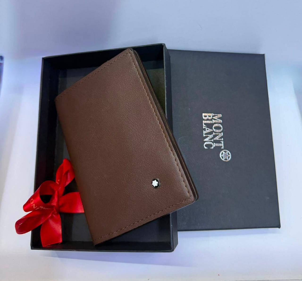 Passport holder 
30 dhs✅

Zain93
♥️♥️♥️