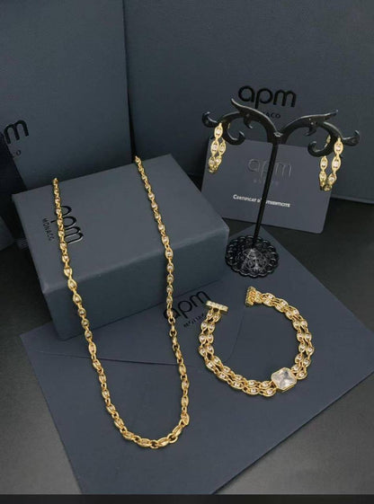 APM SET 🐦‍🔥*
Necklace ✨
Earring 🪷
Bracelet 🍁
Master quality 💯
With normal boxes 📦 
270 dhs🪙💚
With master box 🗃️ 
290 dhs🪙💚

Zain216
♥️♥️♥️
