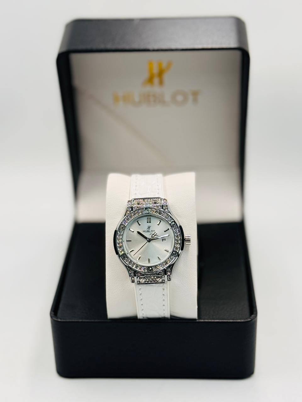 Hublot ladies
*New Arrival*🔥
70 dhs🪙🌨️

Zain08
♥️♥️♥️