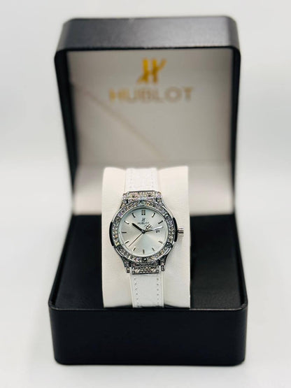 Hublot ladies
*New Arrival*🔥
70 dhs🪙🌨️

Zain08
♥️♥️♥️