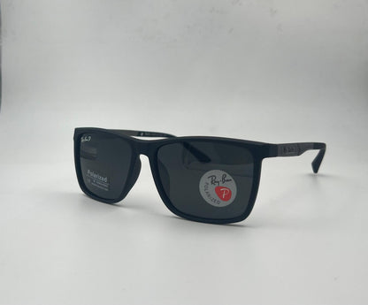 RayBan 

Sunglasses 🕶️ 
Good quality 💯 
With box 🗃️ 
🎁🎁🎁

50 dhs❣️

Zain273
♥️♥️♥️