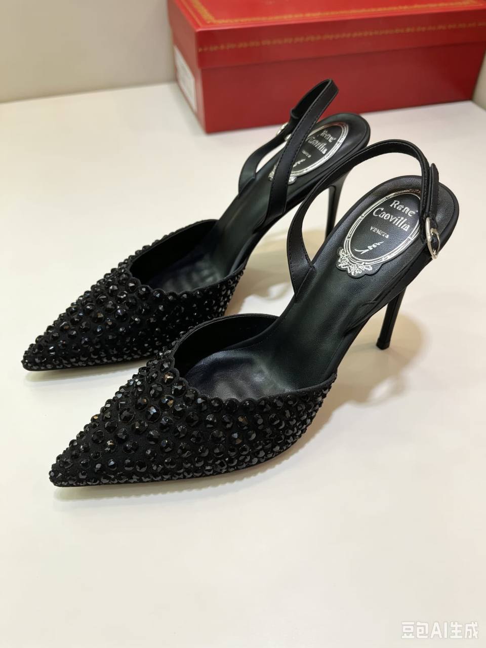 NEW CAME🥰
Rene Caovilla Heels
GOOD QUALITY
130 dhs🇦🇪🇦🇪
SIZE: 36 TO 41

Zain40
♥️♥️♥️