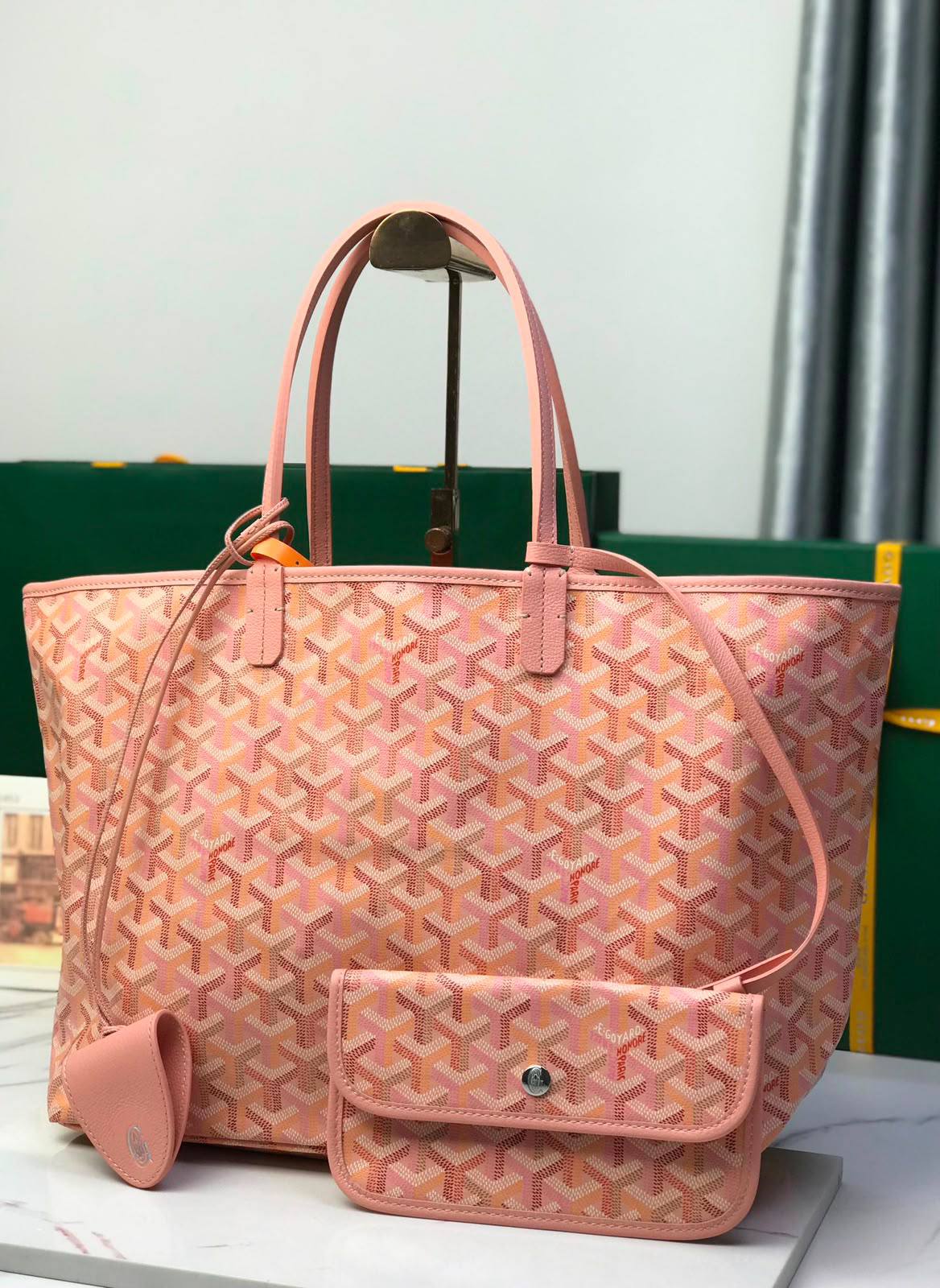 Goyard
Saint Louis 

bag Size 
34 cm

For Price 👇 WhatsApp✅
0568585901 
0507557372
0552275751 Owner Zain 👌

Zain274
♥️♥️♥️