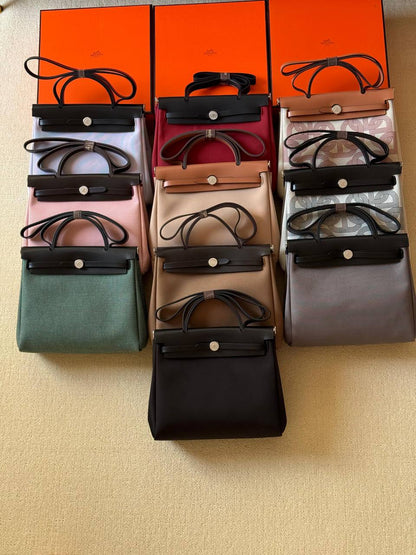 Hermes

Herbag 31cm💕master quality
😍with box❤️
🎁🎁🎁

590 dhs❤️

Zain52
♥️♥️♥️