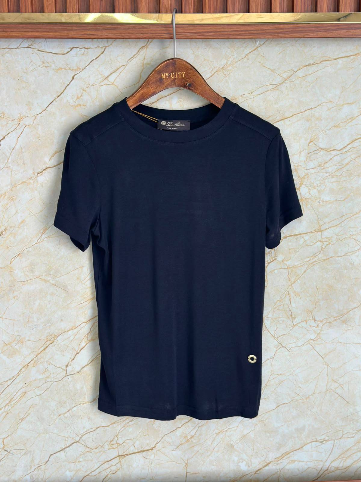 LORO PIANA
Women’s Tshirt 
Master Quality 
SML
320 dhs🇦🇪🇦🇪

Zain276
♥️♥️♥️