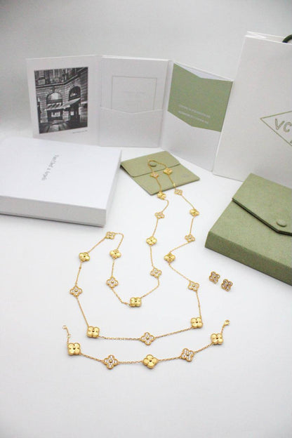 Vca set

280 dhs

Zain122
♥️♥️♥️
