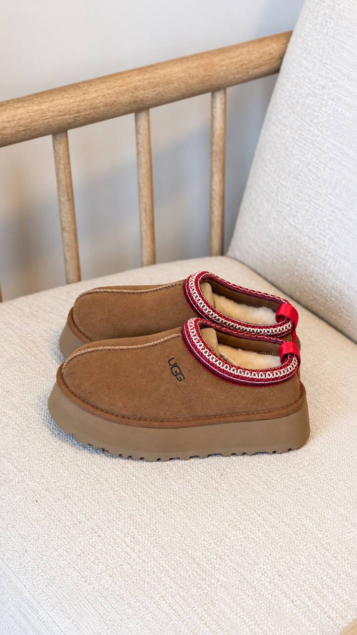 UGG
QUALITY: SUPER MASTER 

SIZE: 35 TO 42
430 dhs🇦🇪🇦🇪

Zain319
♥️♥️♥️