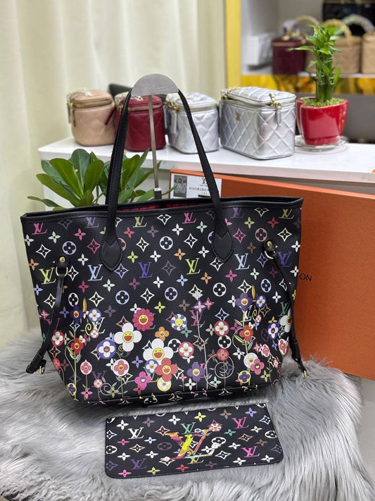 LV
90 dhs✅🌺

Zain244
♥️♥️♥️