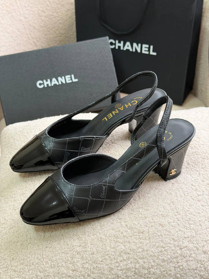 Chanel
𝑨𝑨𝑨 𝑸𝒖𝒂𝒍𝒊𝒕𝒚
𝑺𝒊𝒛𝒆 𝟑𝟔 𝒕𝒐 𝟒2 — 
450 dhs✅

Zain81
♥️♥️♥️