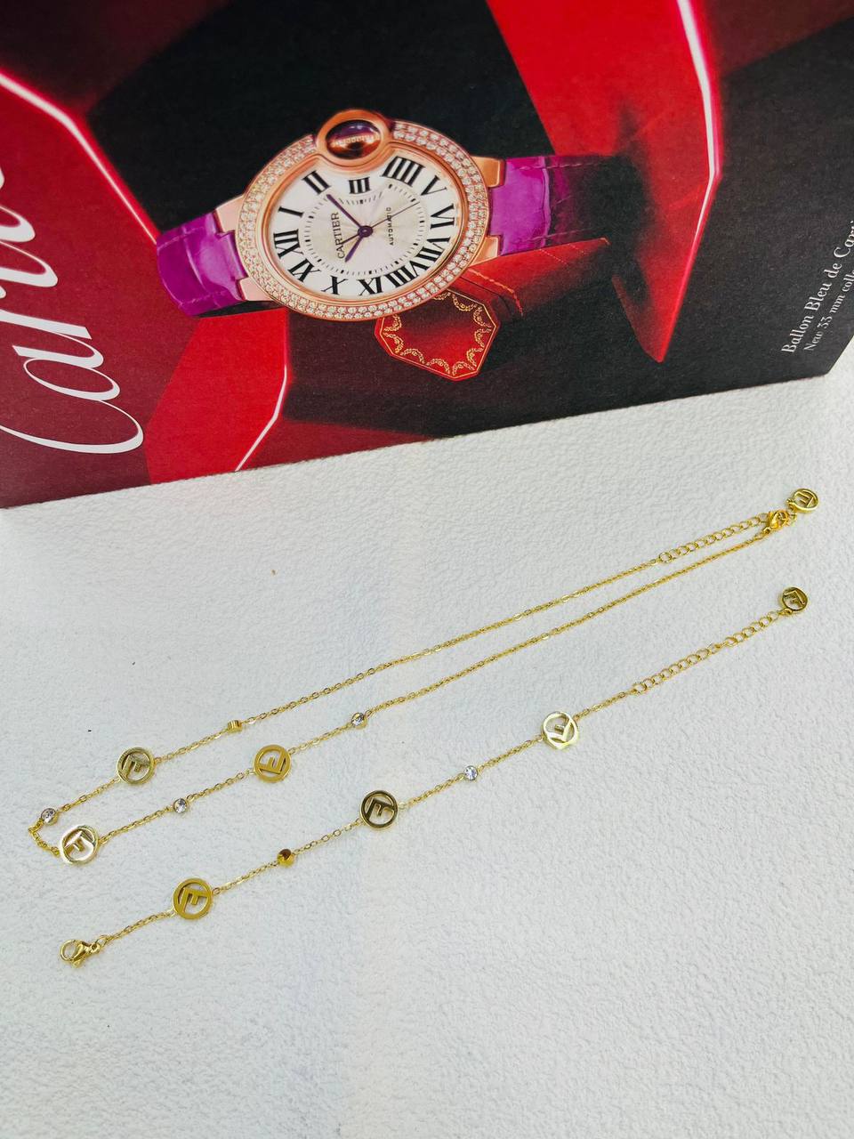 Stainless steel ❤️‍🔥*
Non tarnish 💯
ONE Piece 🦋
With black boxes 📦 
20 dhs💓
With normal boxes 🗃️ 
And paper bag 🛍️
30 dhs💓

Zain216
♥️♥️♥️