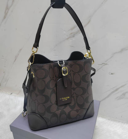 Bags

withbox 
🎁🎁🎁

110 dhs✅

Zain143
♥️♥️♥️