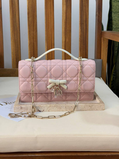 DIOR💫
Super Master Quality ⚡️
Original Packing 🎁
Size 21CM📏

For Price 👇 WhatsApp✅
0568585901 
0507557372
0552275751 Owner Zain 👌

Zain321
♥️♥️♥️