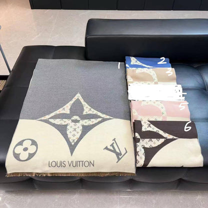 Scarf
 ❤️❤️high quality
Witbbox  👑🧣
60 dhs🪙🖤

Zain04
♥️♥️♥️