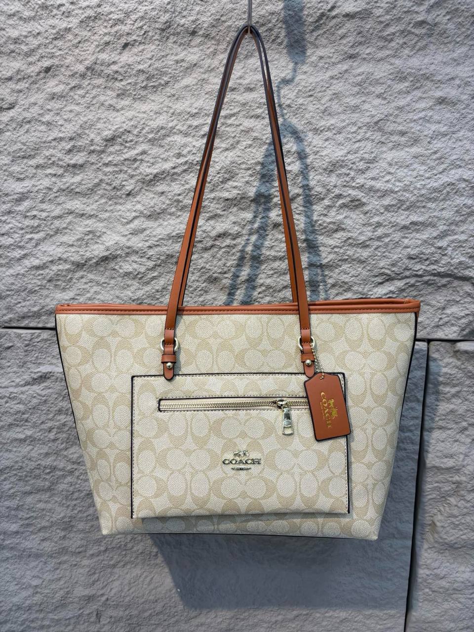 Coach
65 dhs💓

Zain232
♥️♥️♥️