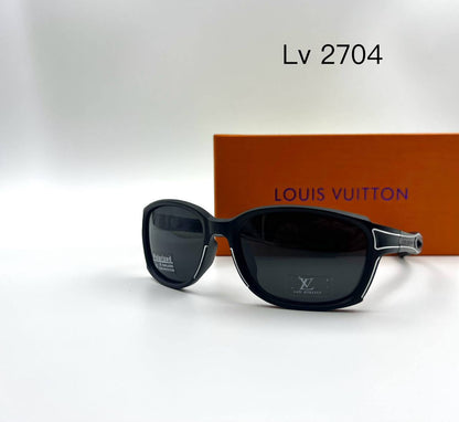 LV💥*
Sunglasses 🕶️ 
good quality 💯
With master box 🗃️ 
50 dhs✅

Zain273
♥️♥️♥️